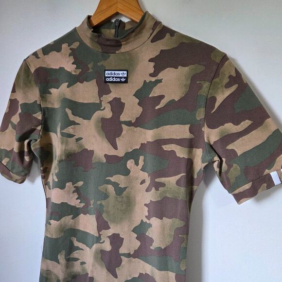 EUC ADIDAS MOCK NECK CAMO BODYCON T SHIRT DRESS SIZE M - Picture 3 of 15